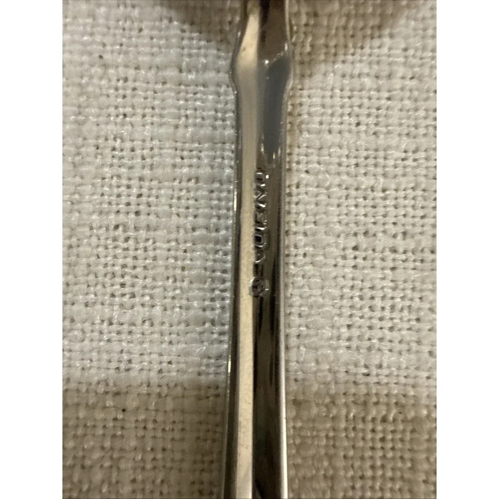 Oneida Golden Juilliard Cube Heirloom Stainless Flatware Gold Tip Soup Spoon‎